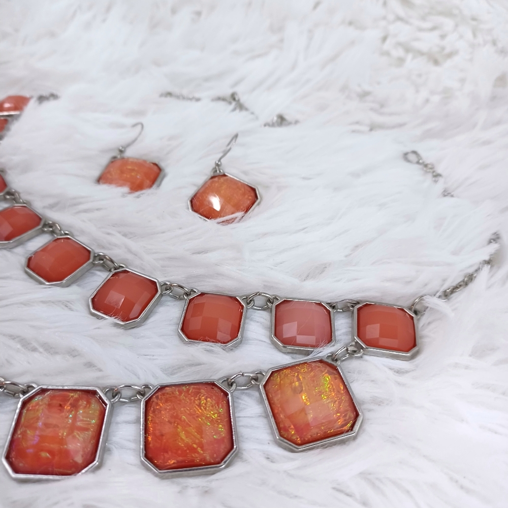 Charming Charlie Necklace and Earrings Set